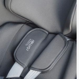 detalle de las almohadillas pectorales ajustables de safe way m